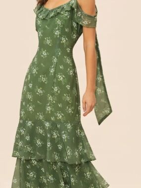 RIHOAS Green Floral One-Shoulder Tiered Maxi Dress